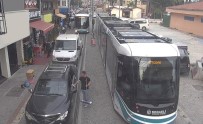 MOBESE KAMERALARI - Tramvay Seferini Engelleyen Sürücülere Ceza Yağıyor