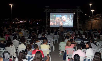 Açık Hava Sinema Etkinlikleri 10 Günde 10 Bin Kişi İle Buluştu