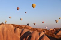 SIVIL HAVACıLıK GENEL MÜDÜRLÜĞÜ - Kapadokya'da Balon Turları İptal Edildi