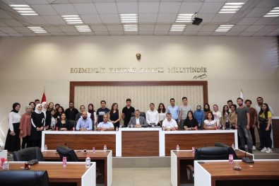 Staj Gören Öğrencilerle Toplantı