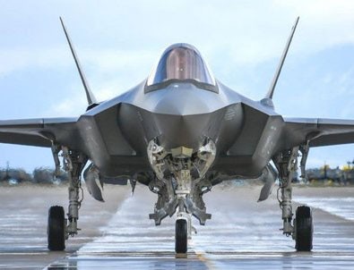 Bir F-35 adımı da üretici firmadan!