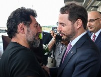 BERAT ALBAYRAK - Hakan Atilla İstanbul'da! Ailesi ve Bakan Albayrak karşıladı!