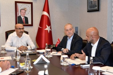 Adana'da, Tarım İhtisas Organize Sanayi Bölgesi Çalışmaları Sürüyor