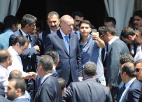 GENİŞLETİLMİŞ İL BAŞKANLARI TOPLANTISI - Cumhurbaşkanı Erdoğan'a Cuma Namazı Çıkışında Yoğun İlgi
