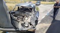 Otomobil Ve Hafriyat Kamyonu Çarpıştı Açıklaması 4'Ü Çocuk 6 Yaralı Haberi