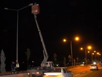 SOKAK LAMBASI - Şanlıurfa'da Kırılan Bin 700 Armatür Yenisiyle Değiştirildi