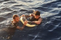 AKYARLAR - Yüzerek Ölümüne Kaçış