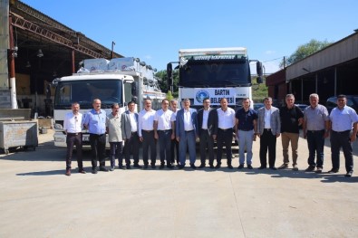 Bartın Belediyesi'nden Akçakoca'ya Yardım Eli