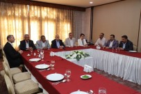 AHMET EŞREF FAKıBABA - Başkanlar Şanlıurfaspor'un Durumunu Değerlendirdi