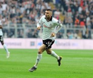 NECIP UYSAL - Beşiktaş'ın yeni kaptanı Burak Yılmaz oldu