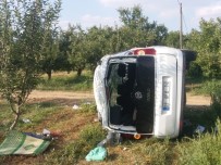 AHMET KAYA - Isparta'da Kaza Yapan Araç Elma Bahçesine Yuvarlandı