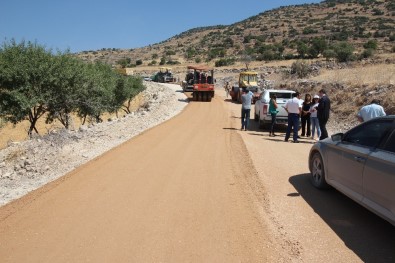 Kaymakam Şener Köy Yollarındaki Asfalt Çalışmalarını İnceledi