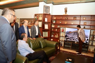 Kültür Varlıkları Ve Müzeler Genel Müdürü Gökhan Yazgı, Başkan Arı'yı Ziyaret Etti