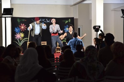 Tepebaşı Belediyesi Gençlik Tiyatrosu Kırsaldaki Çocuklarla Buluştu