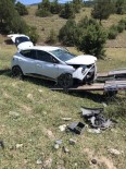 Tosya'da Otomobil Tarlaya Uçtu Açıklaması 5 Yaralı