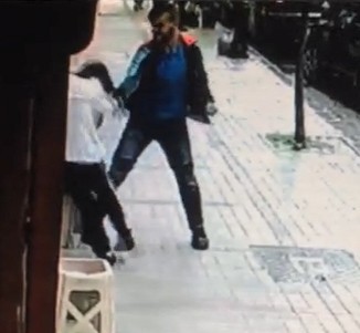 Genç kız böyle darp edildi!