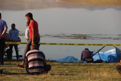 Afyonkarahisar'da Tekne Alabora Oldu, 1 Kişi Öldü