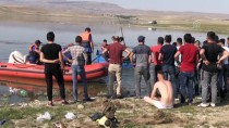 GEBECELER - Afyonkarahisar'da Tekne Battı Açıklaması 1 Ölü