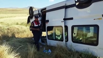 Erzincan'da Düğün Yolunda Kaza Açıklaması 12 Yaralı