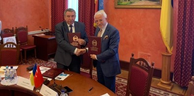 NEÜ, Ukrayna'da 2 Üniversite İle Protokol İmzaladı