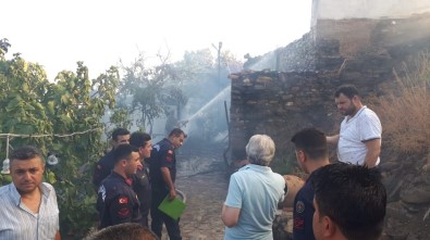 Tarihi Mahalle Birgi'de Korkutan Yangın Açıklaması 1 Yaralı