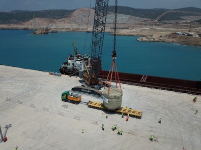 Akkuyu NGS'nin İnşaatı Devam Eden 1 Nolu Ünitesinin İlk Büyük Boyutlu Ekipmanı Sahaya Ulaştı