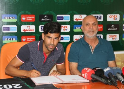 Alanyaspor, Juanfran'ı Renklerine Bağladı