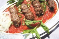 İNTERNET SİTESİ - 'Gelenekten Geleceğe Gaziantep Yemekleri' Kitabı Çıktı