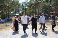UZUNCABURÇ - Milletvekili Yılmaz, At Sırtında Uzuncaburç'u Gezdi