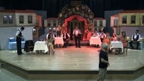 ERDAL CİNDORUK - Müzikal tiyatroya 'nostaljik' tanıtım