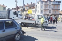 KURUÇAY - Tavşanlı'da Trafik Kazası Açıklaması 2 Yaralı
