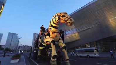 50 Tonluk Dev Robot At Ziyaretçilerin İlgi Odağı Oldu