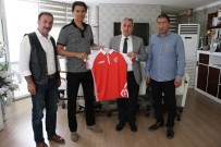 ATATÜRK ÜNIVERSITESI - Taşkesenligil'e Curling Teşekkürü