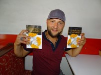 DUMLUPıNAR ÜNIVERSITESI - Hisarcık'lı Genç Yazar Mehmet Altınok'un, 'Şizofrenin Günlüğü' İsimli Kitabı Çıktı