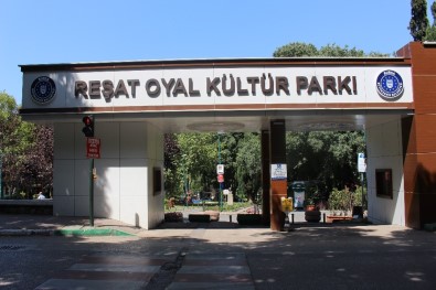 Kültür Park'a 'Zeki Müren Sevgi Yolu'