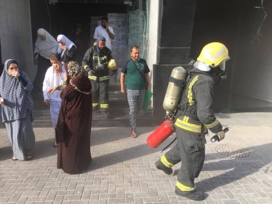 Mekke'de Filistinli Hacı Adaylarının Kaldığı Otelde Yangın Çıktı