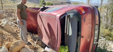 Bayburt'ta Trafik Kazası Açıklaması 1 Yaralı