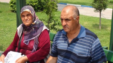 Okuduğu Duayı Beğenmeyip İmamı Darp Ettiler