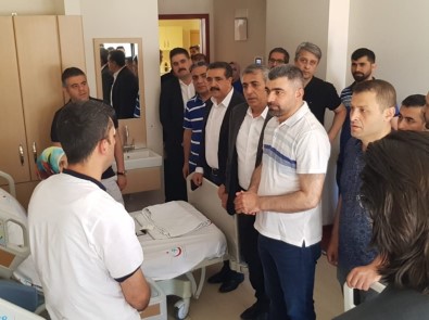 AK Parti Mardin İl Başkanı Kılıç'tan Darp Edilen Hekimlere Ziyaret