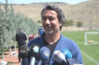 BENZERLIK - Ali Ravcı İle Ünlü Oyuncu Robert Downey'in Benzerliği Görenleri Şaşırtıyor