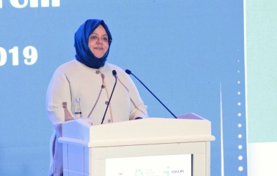 Bakan Selçuk Açıklaması'AB Ve OECD'de Türkiye Birinci Sırada'