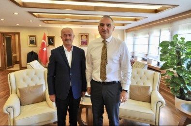 Başkan Akman'dan Bakan Ersoy'a Ziyaret