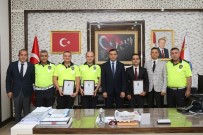 KAPKAÇ - İl Emniyet Müdürü Ulucan, 3 Başarılı Personelini Ödüllendirdi