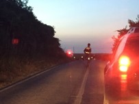 BOĞAZKÖY - Karacabey'de Trafik Kazası Açıklaması 1 Ölü, 1 Yaralı