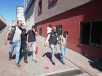 ŞAFAK OPERASYONU - Kayseri Polisinden Uyuşturucu Tacirlerine Şafak Operasyonu