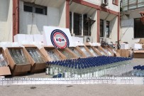 SAHTE İÇKİ - Mersin Polisinden Sahte Alkol Üretimi Yapılan Depoya Baskın