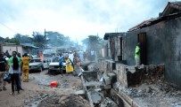 LAGOS - Nijerya'da Petrol Boru Hattında Patlama Açıklaması 2 Ölü