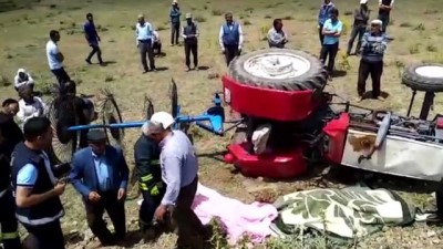 Özalp'te Traktör Devrildi Açıklaması 2 Ölü