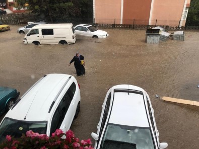 Safranbolu'da Dolu Ve Yağmur Etkili Oldu