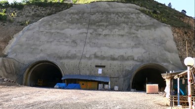 Türkiye'nin En Uzun 3. Tünelinde Kazı Çalışmaları Tamamlandı